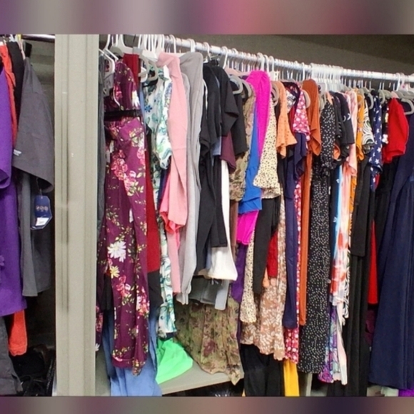 4 lb Plus Size Mystery Box!! - Picture 5 of 15